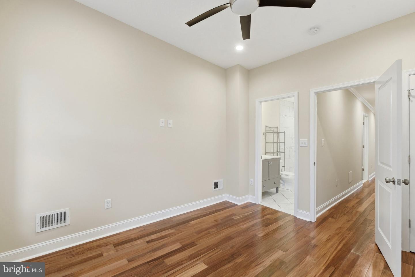 337 S Bouldin St Property Photo 13