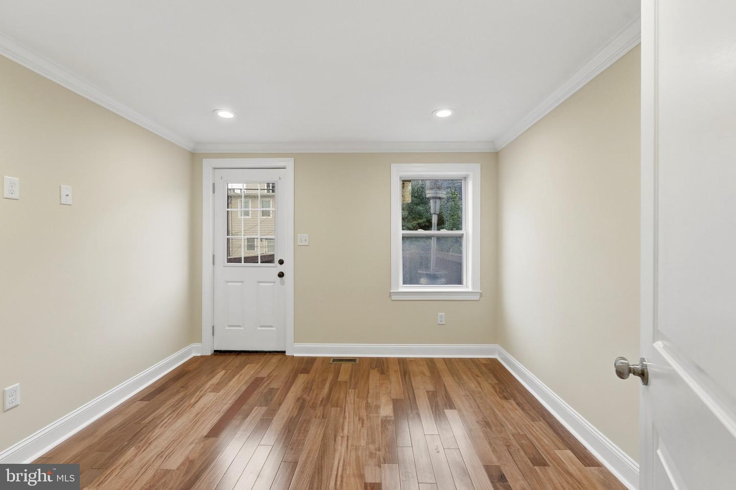 337 S Bouldin St Property Photo 17