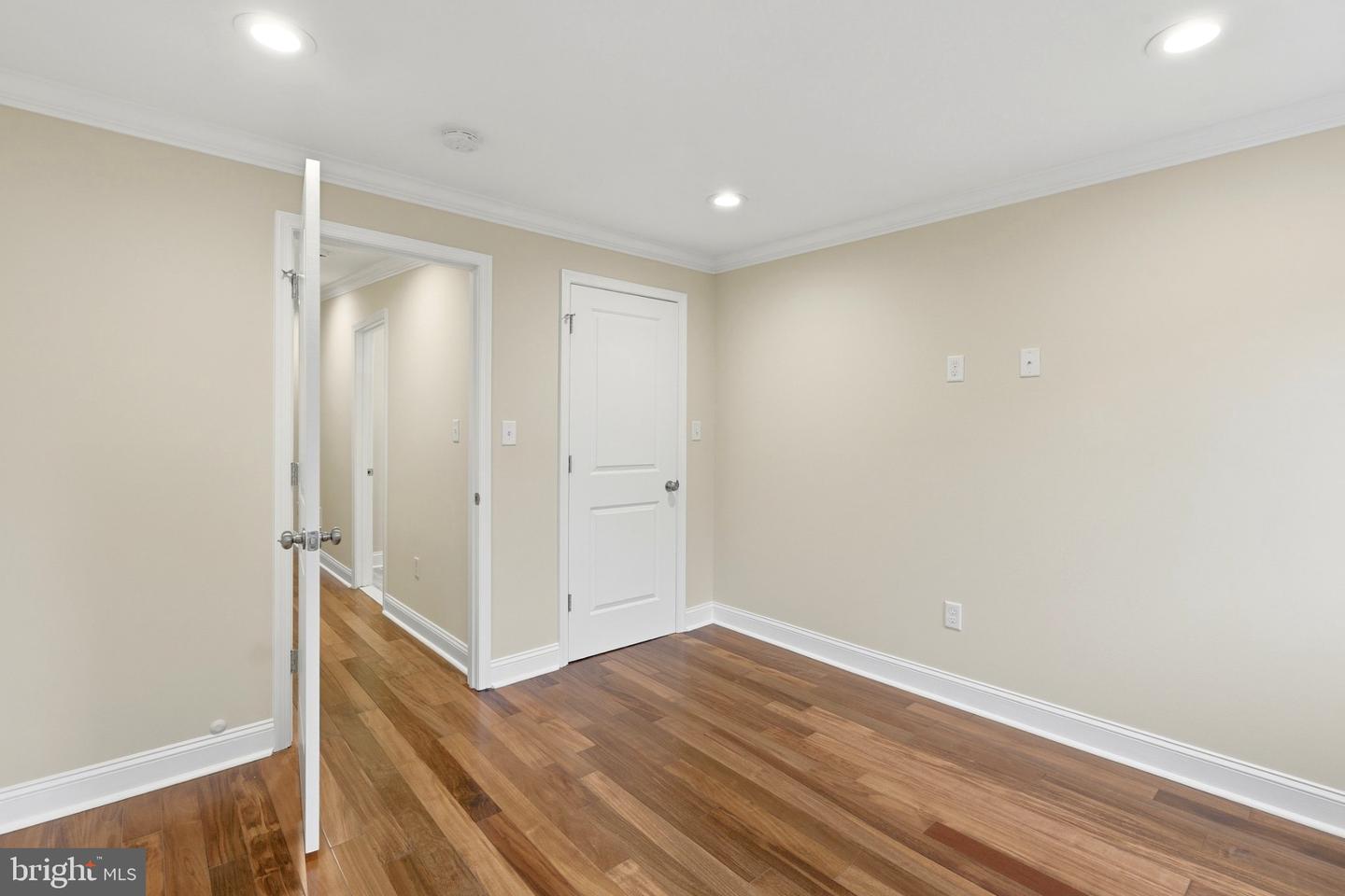 337 S Bouldin St Property Photo 18