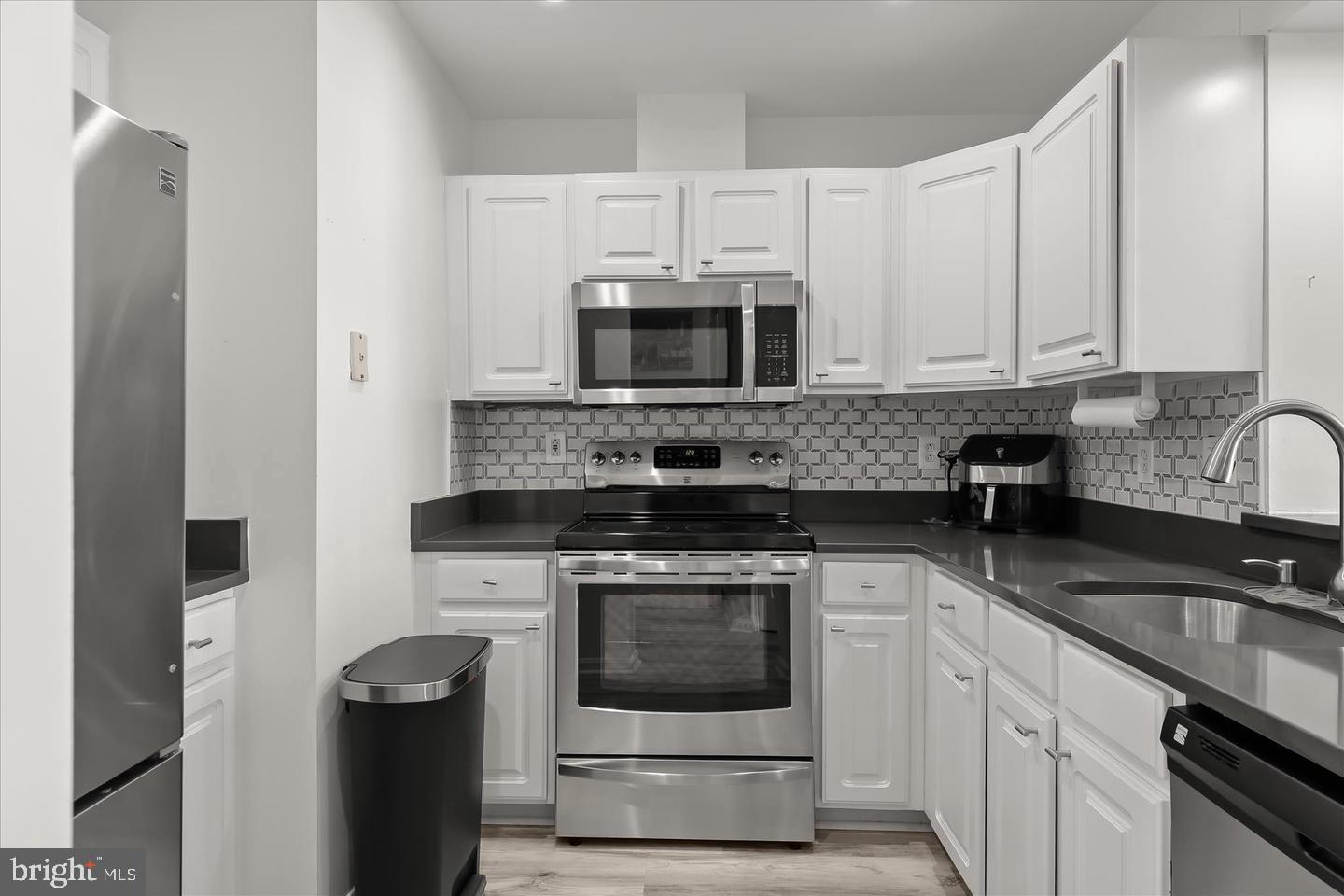 23 Pierside Dr #337 Property Photo 13