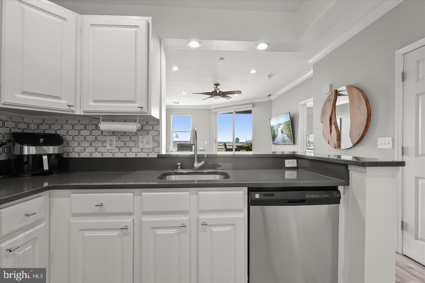 23 Pierside Dr #337 Property Photo 17
