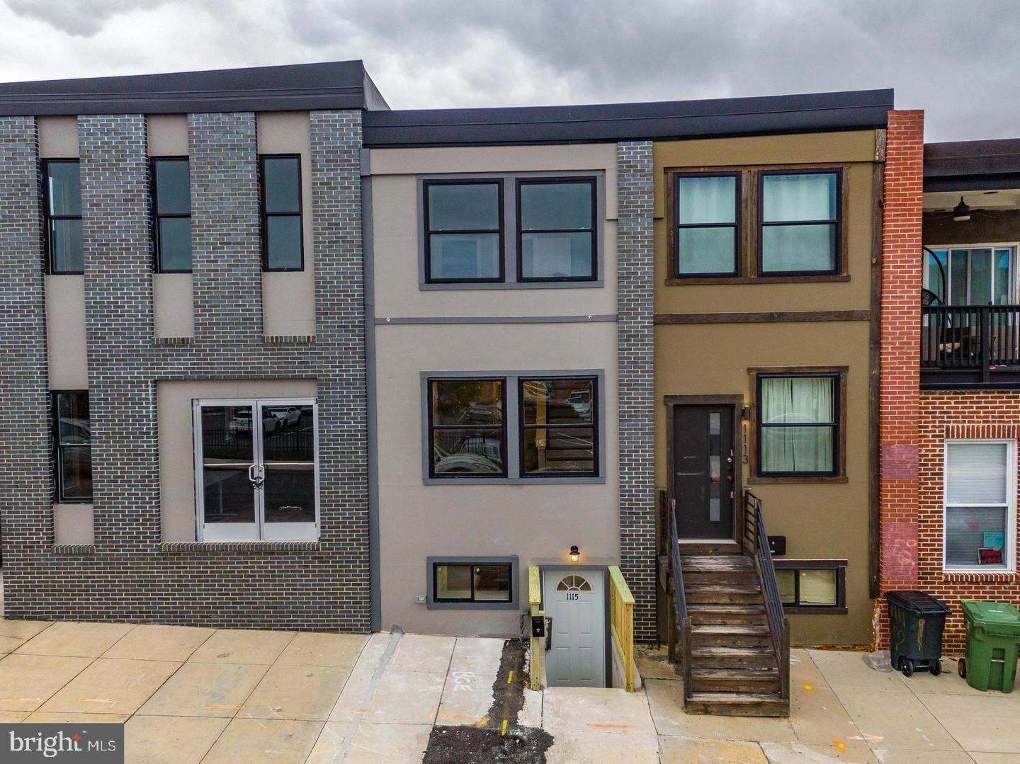 1115 N COLLINGTON AVE Property Photo 1