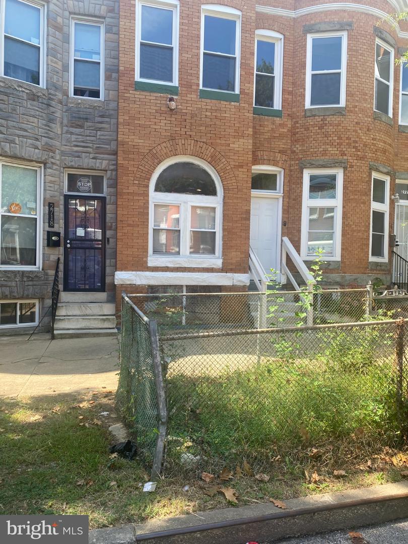 2720 PARKWOOD AVE Property Photo 1
