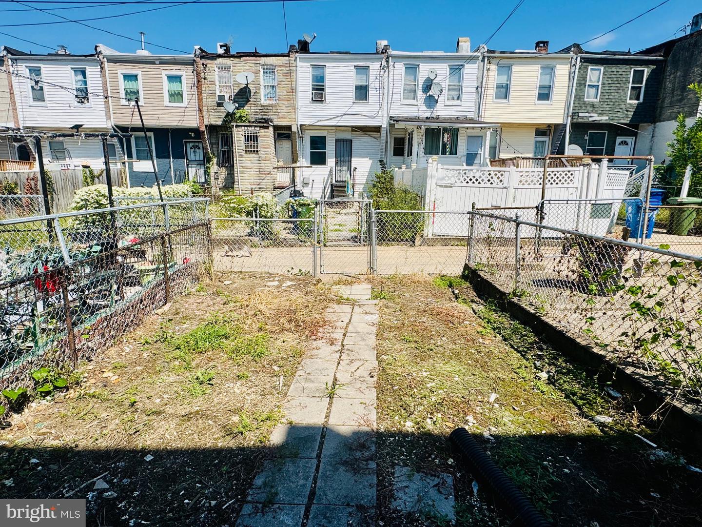 1766 Montpelier St Property Photo 34