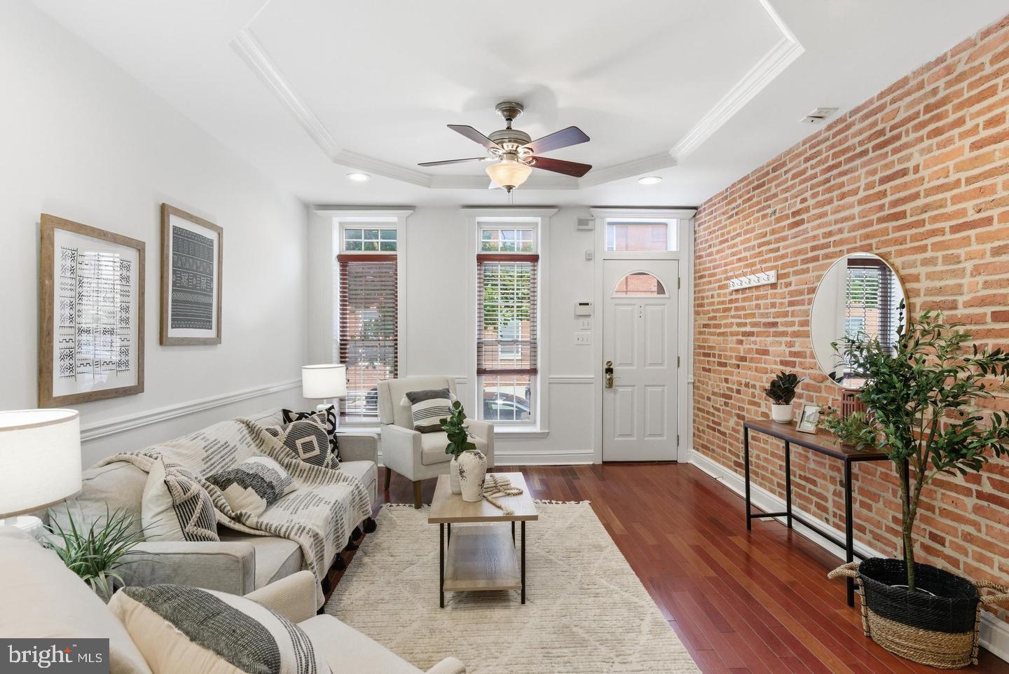 11 E Ostend St Property Photo 3