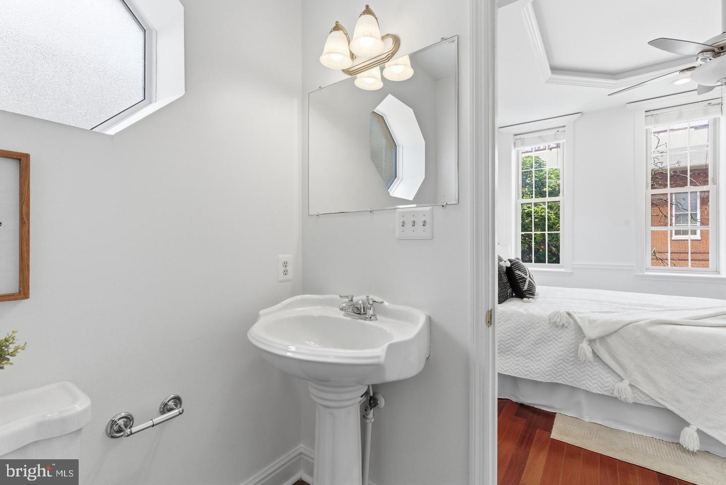 11 E Ostend St Property Photo 20