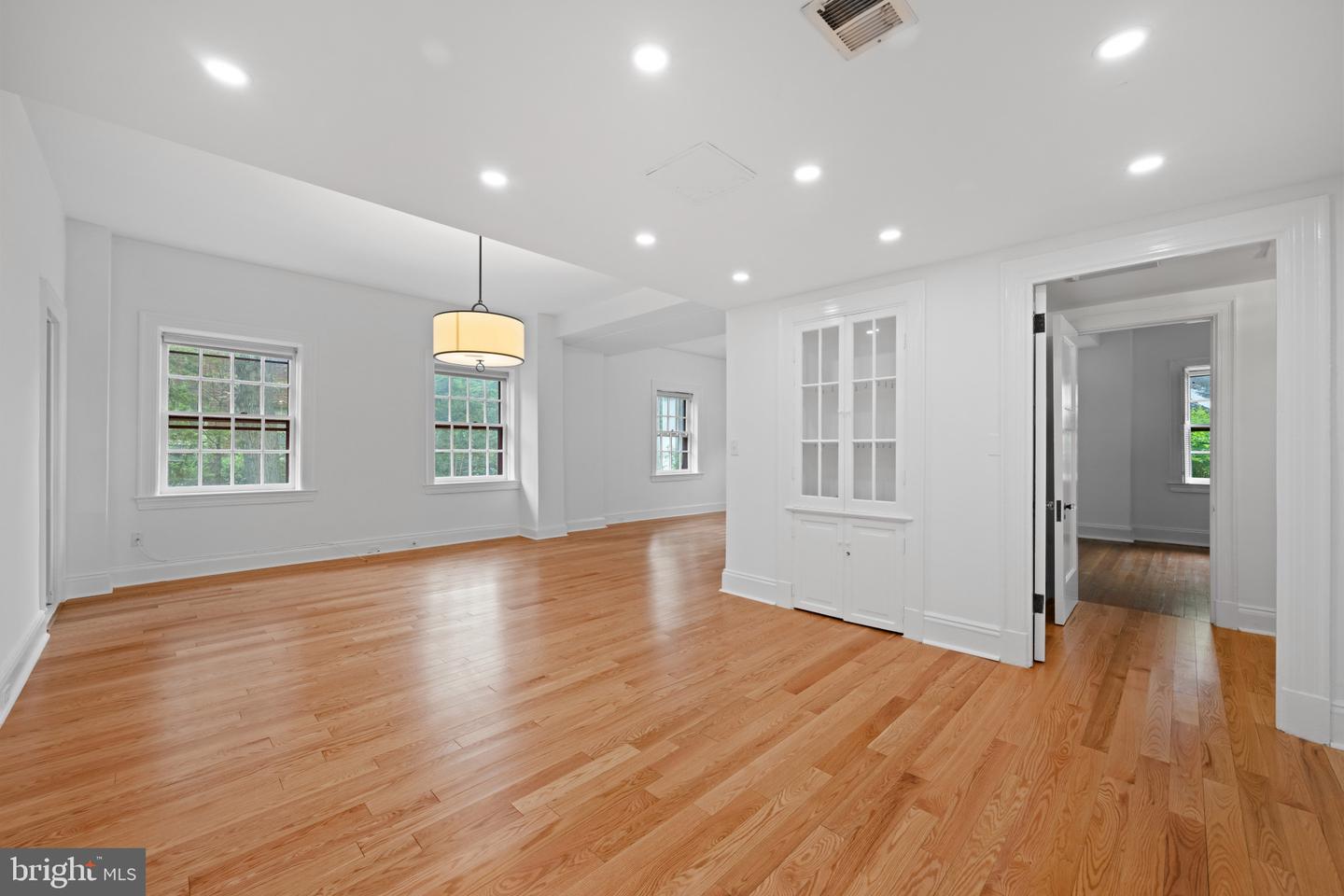 230 Stony Run Ln #5g Property Photo 12