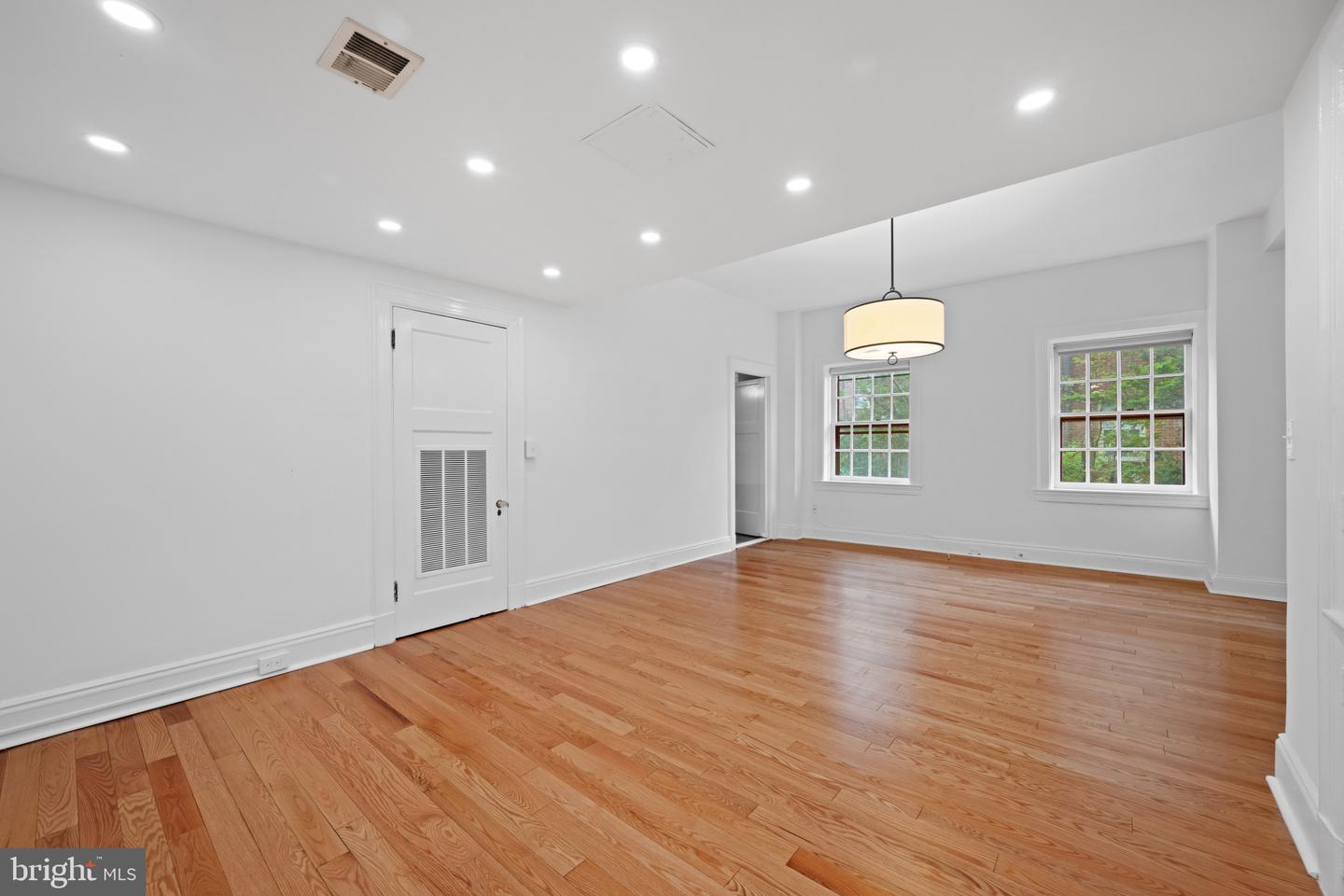 230 Stony Run Ln #5g Property Photo 13