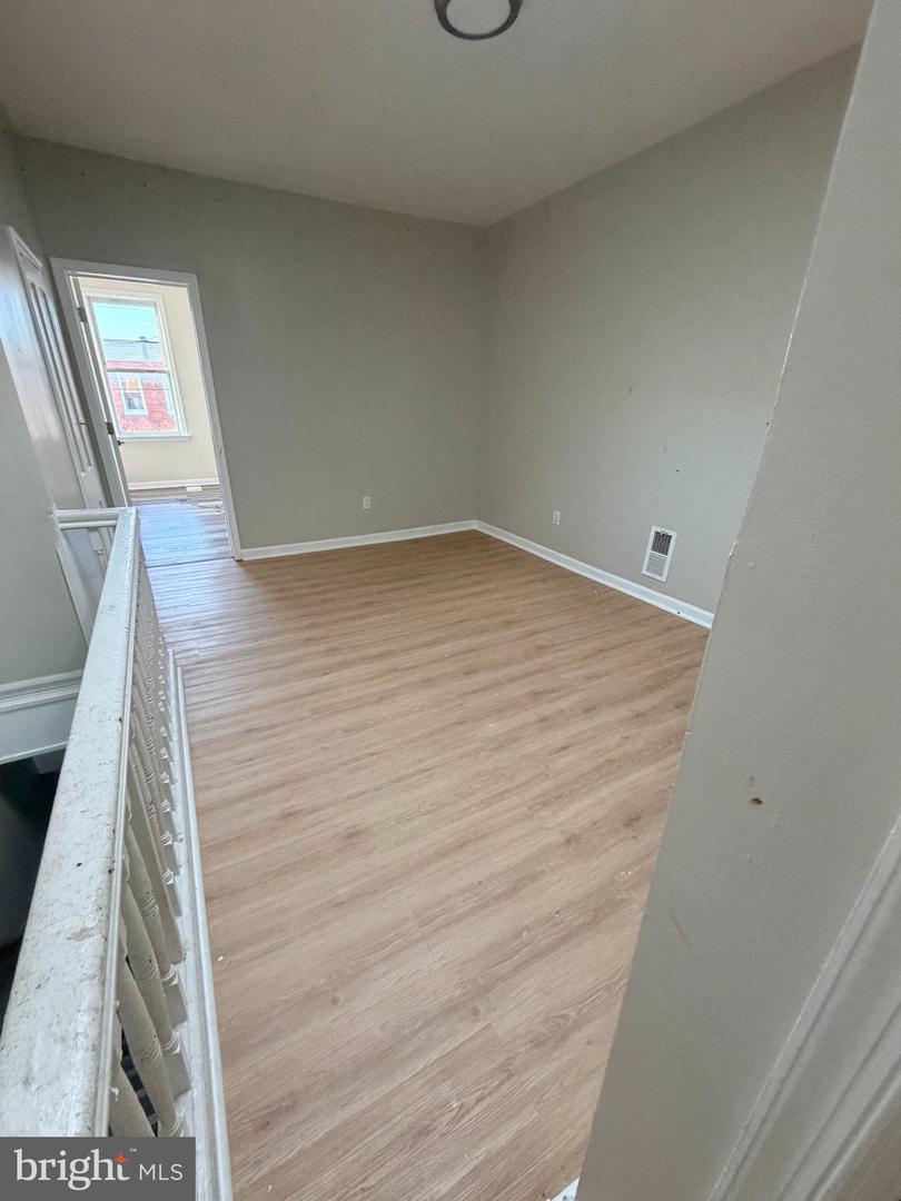 3104 E Fayette St Property Photo 9