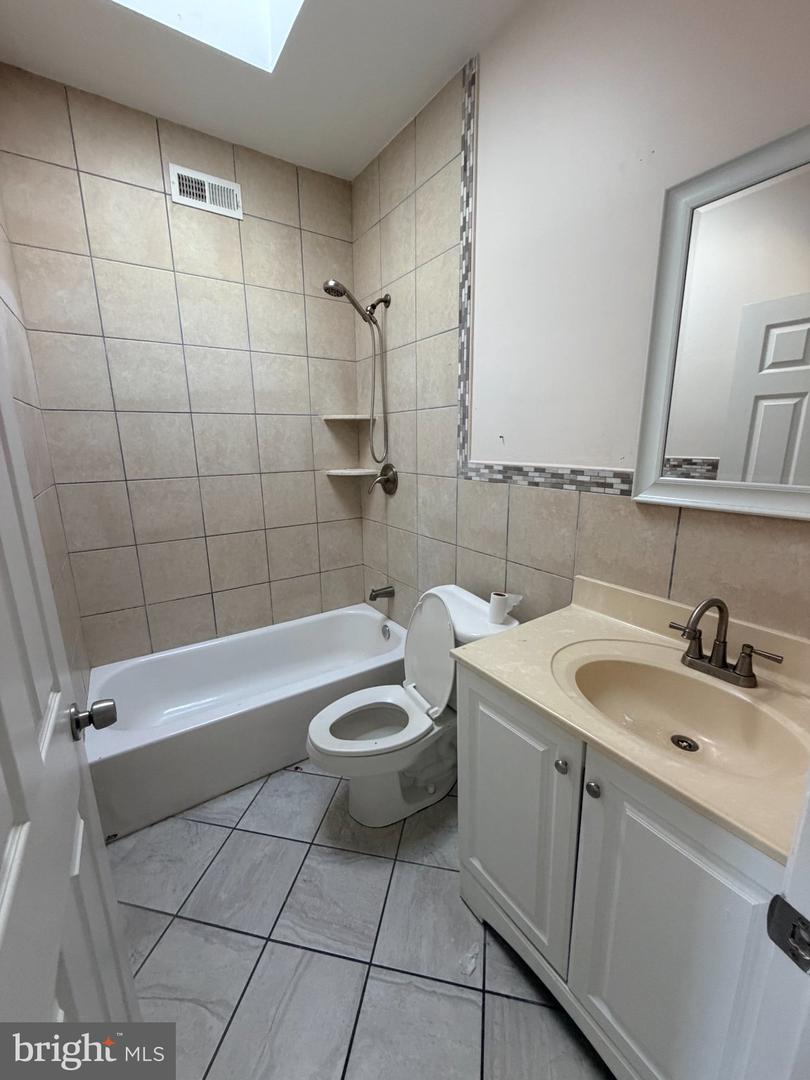 3104 E Fayette St Property Photo 10