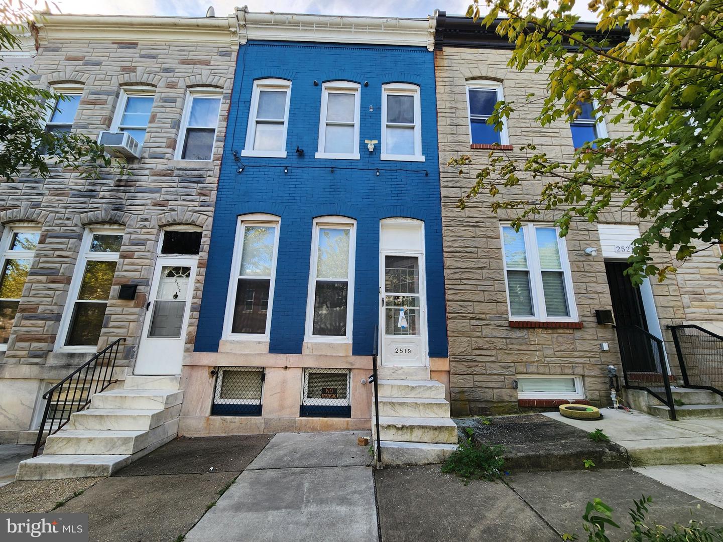 2519 W FAYETTE ST Property Photo 1