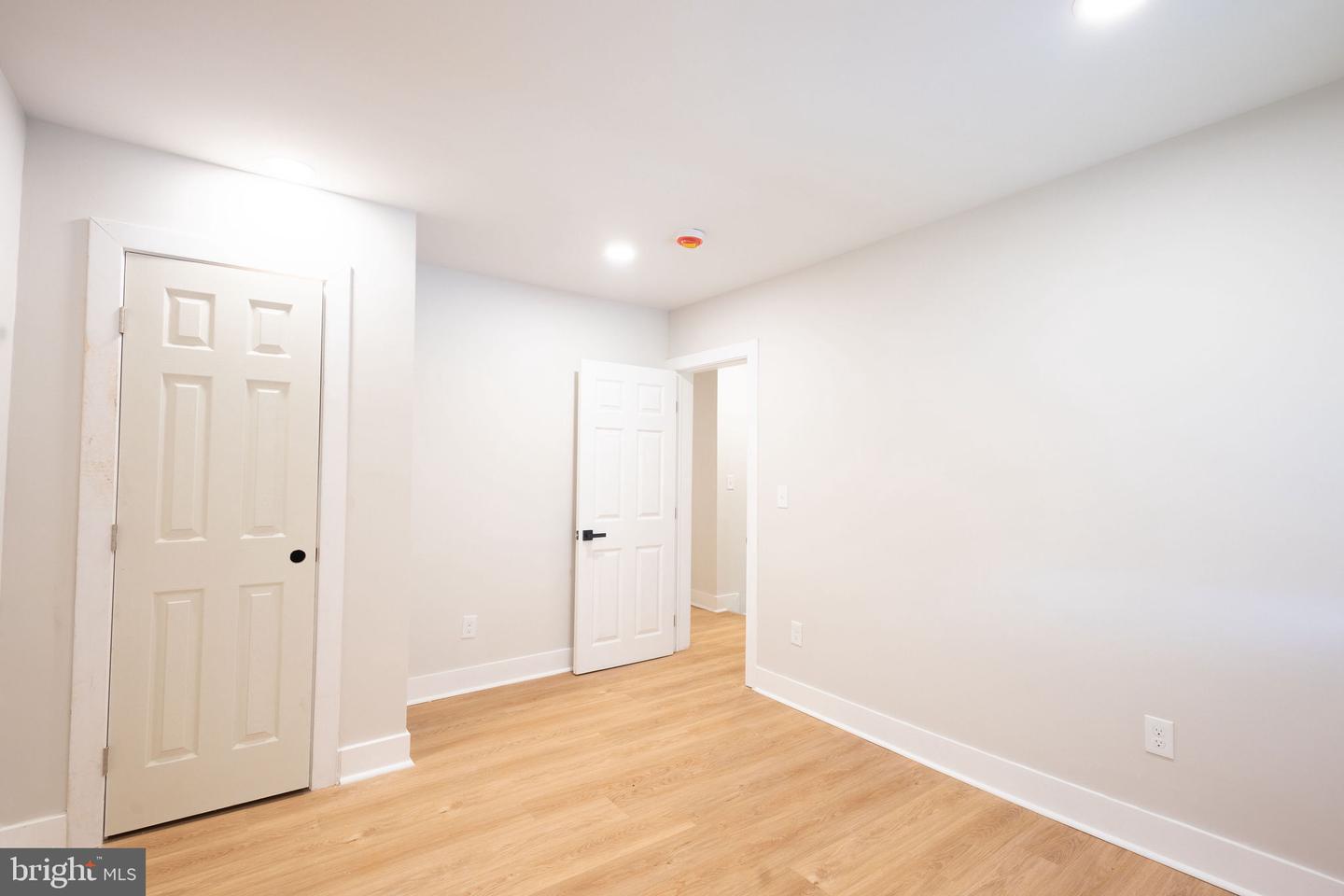 3959 Brooklyn Ave Property Photo 23