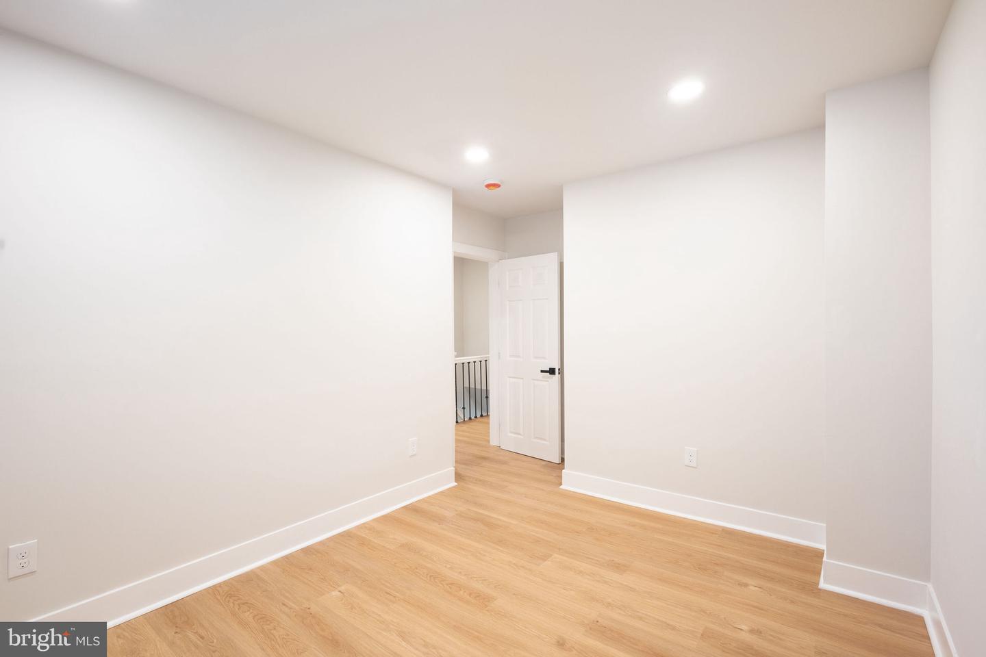 3959 Brooklyn Ave Property Photo 26