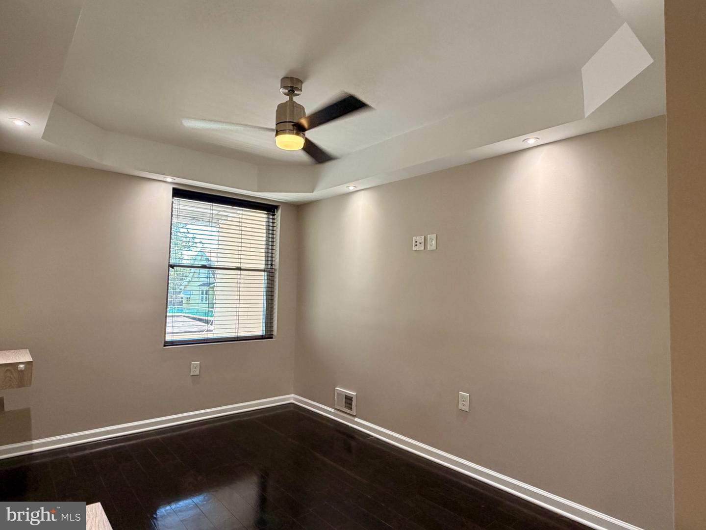 4105 Woodhaven Ave Property Photo 43