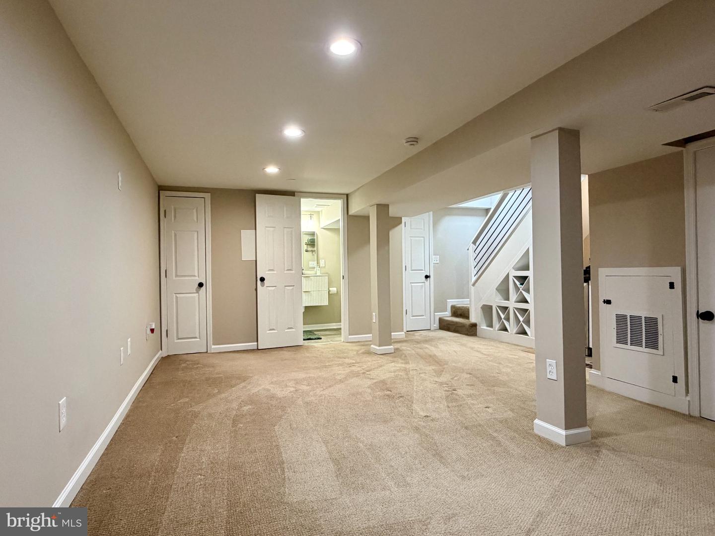 4105 Woodhaven Ave Property Photo 55