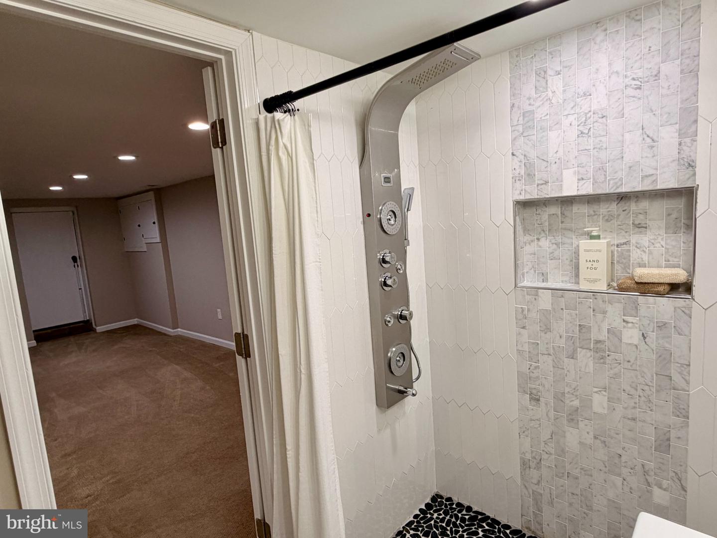 4105 Woodhaven Ave Property Photo 60