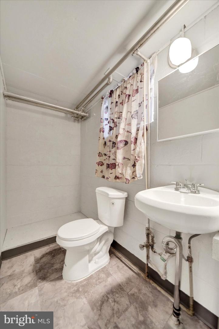 824 Wicklow Rd Property Photo 22
