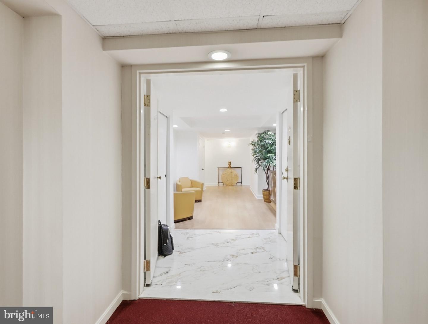 1040 Deer Ridge Dr #300 Property Photo 2