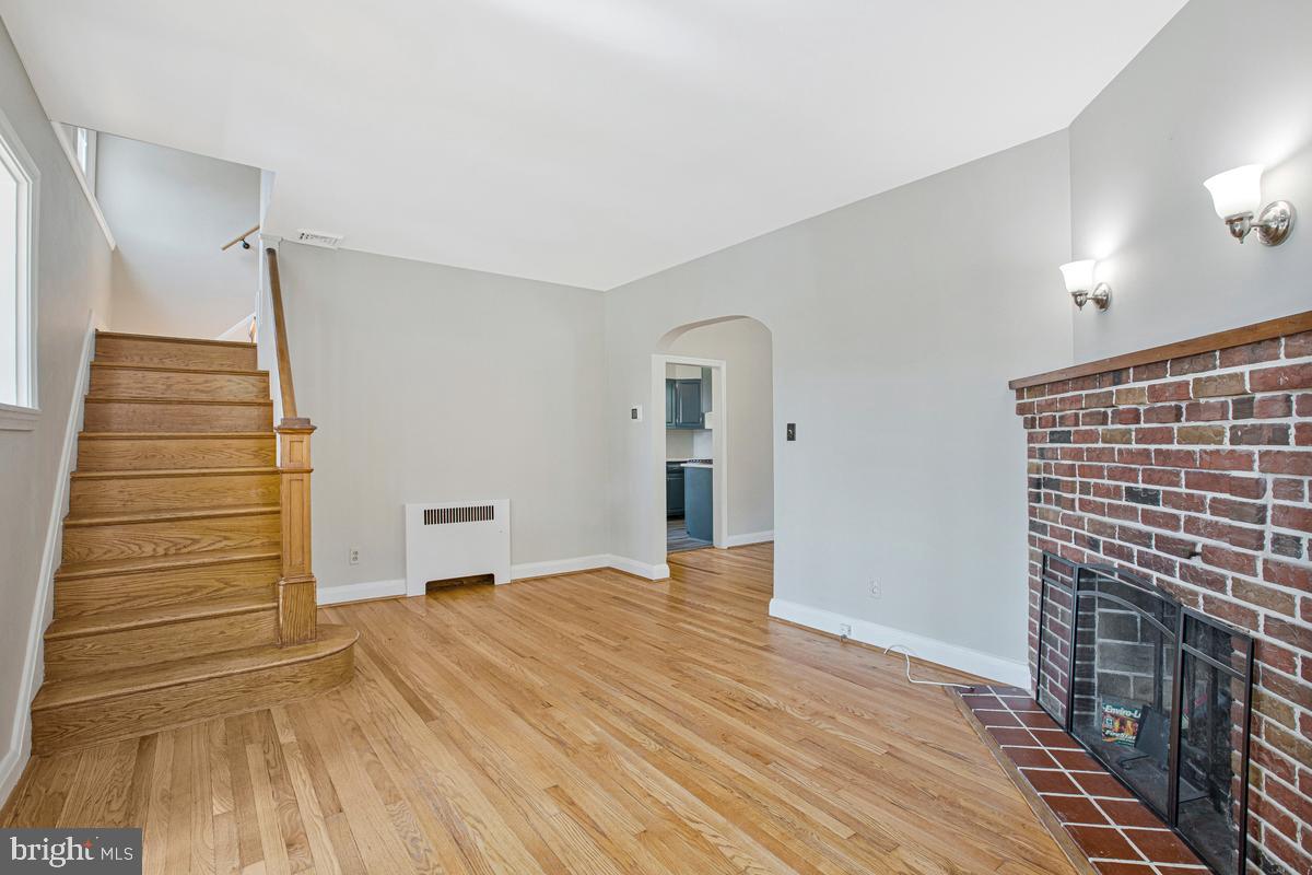 3221 Evergreen Ave Property Photo 6