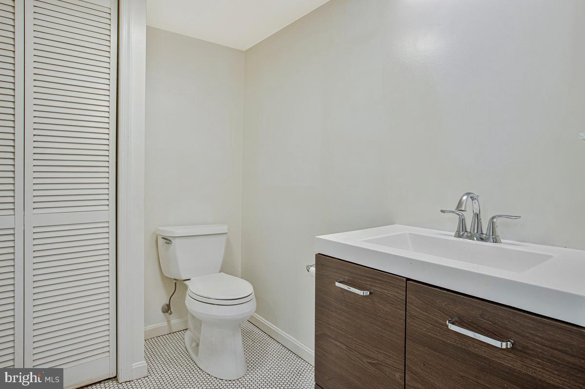 3221 Evergreen Ave Property Photo 30