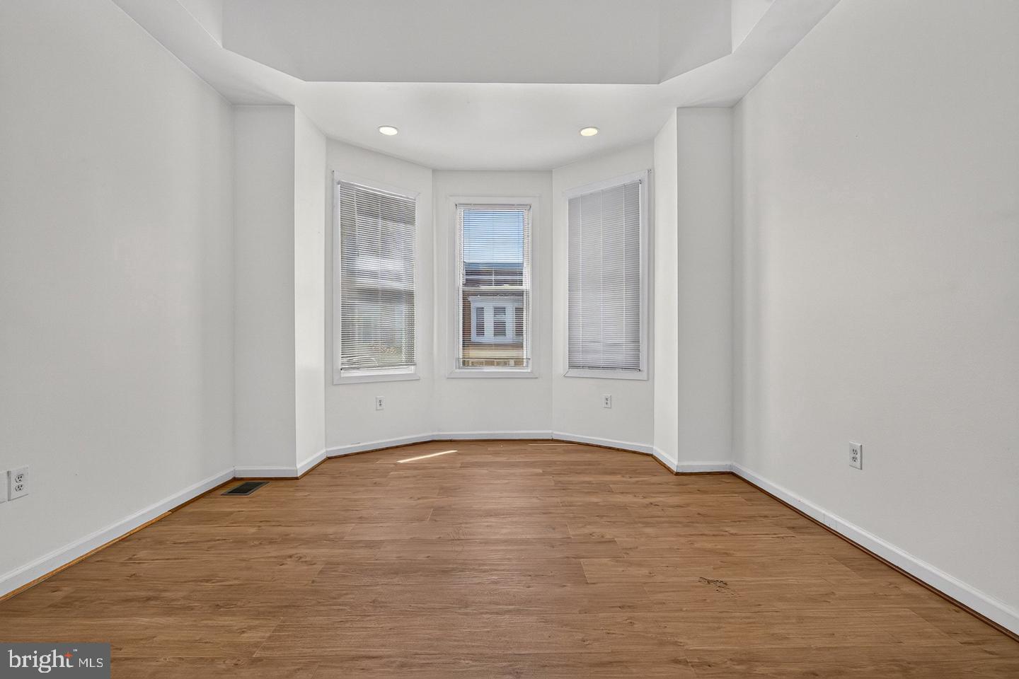 1719 Ruxton Ave Property Photo 14