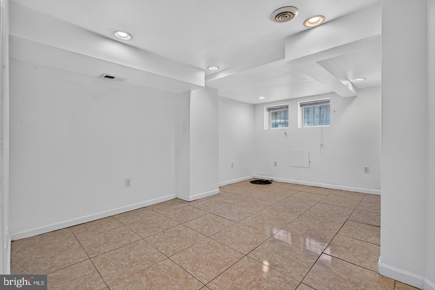 1719 Ruxton Ave Property Photo 28