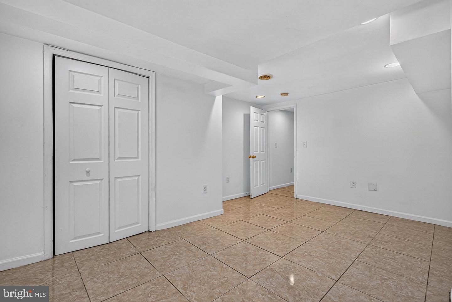 1719 Ruxton Ave Property Photo 37