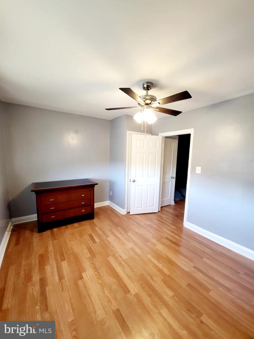 811 E Cold Spring Ln #2 Property Photo 6