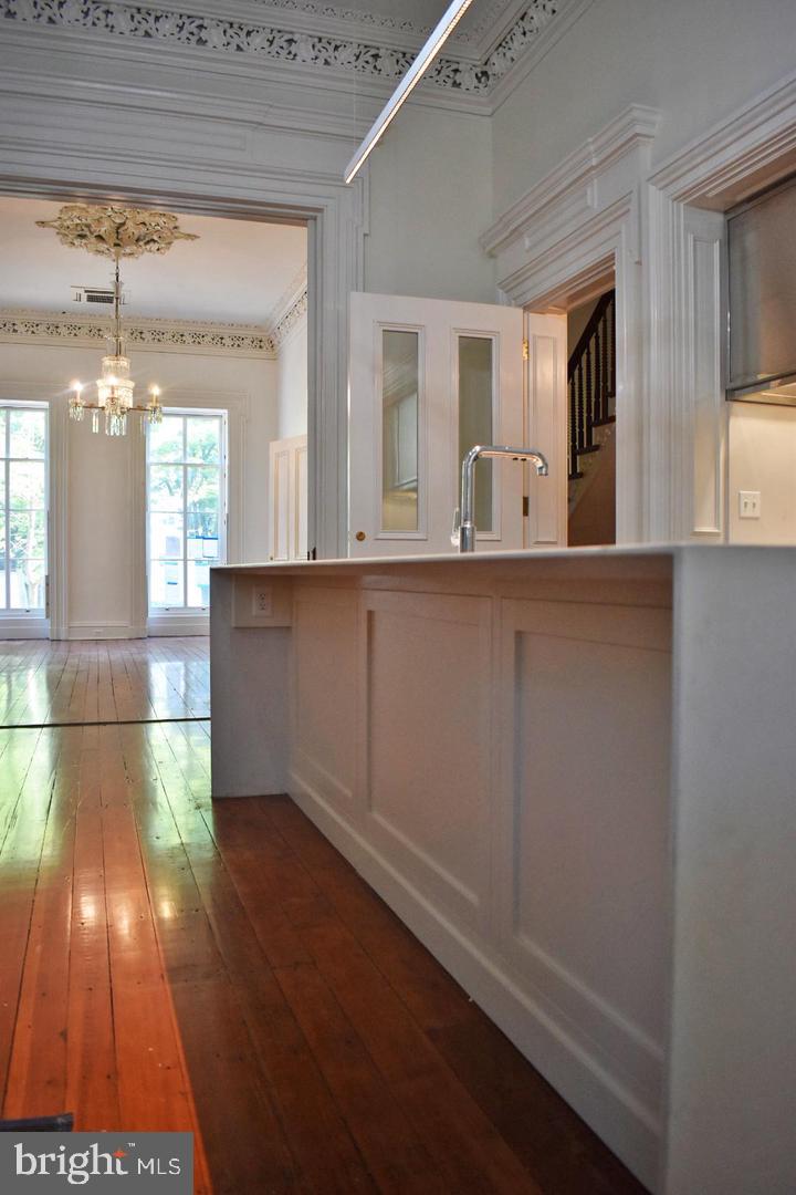 18 E Mount Vernon Pl #3 Property Photo 15
