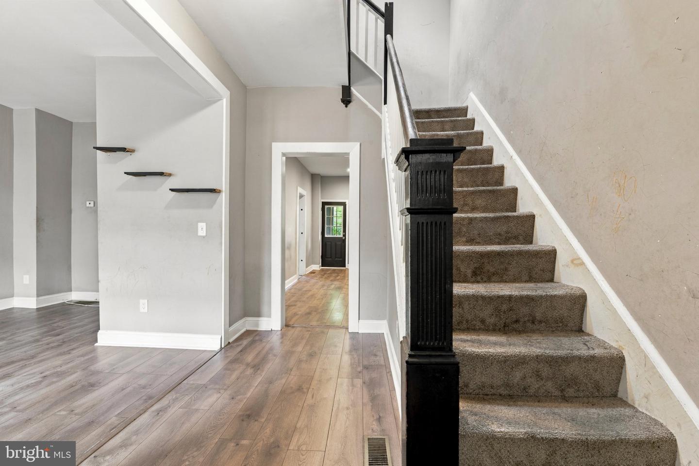 518 Rose Hill Ter Property Photo 3