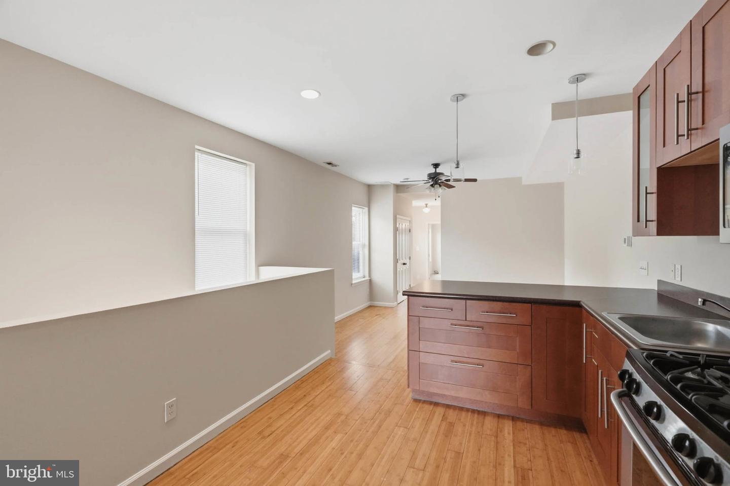 1301 Washington Blvd #b Property Photo 4