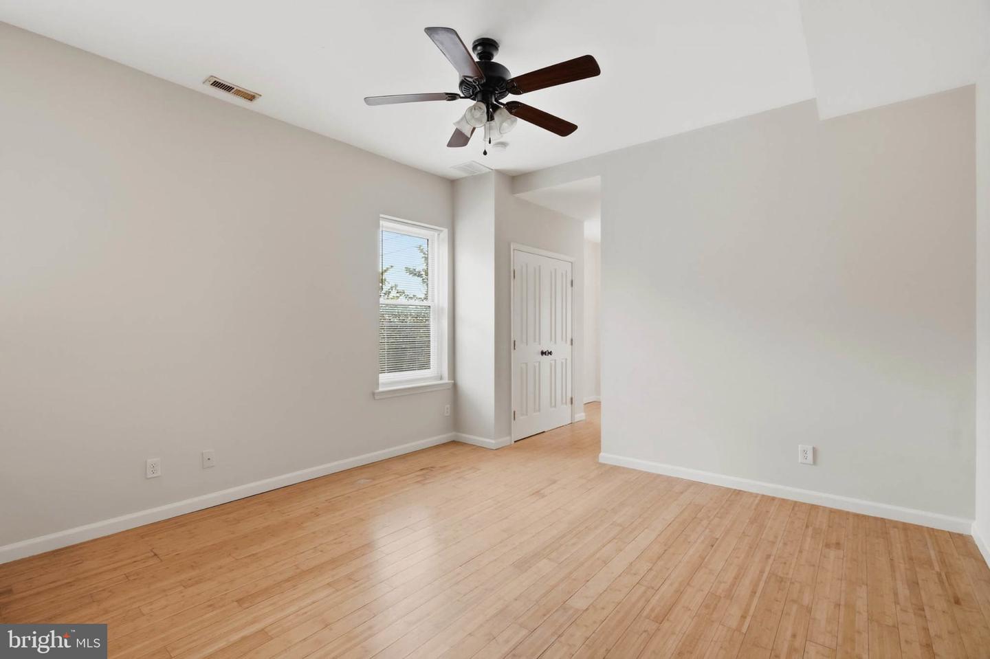 1301 Washington Blvd #b Property Photo 7