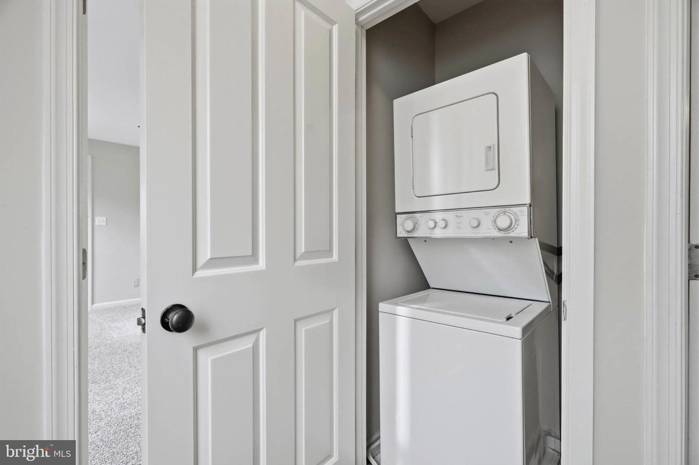 1301 Washington Blvd #b Property Photo 15