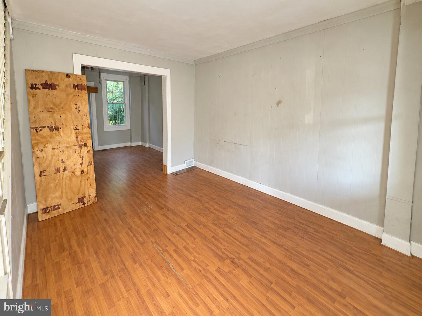2828 E Chase St E Property Photo 7