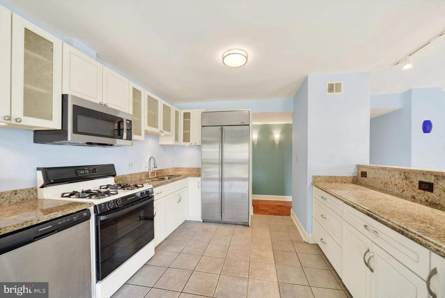 7 Cross Keys Rd #e Property Photo 7