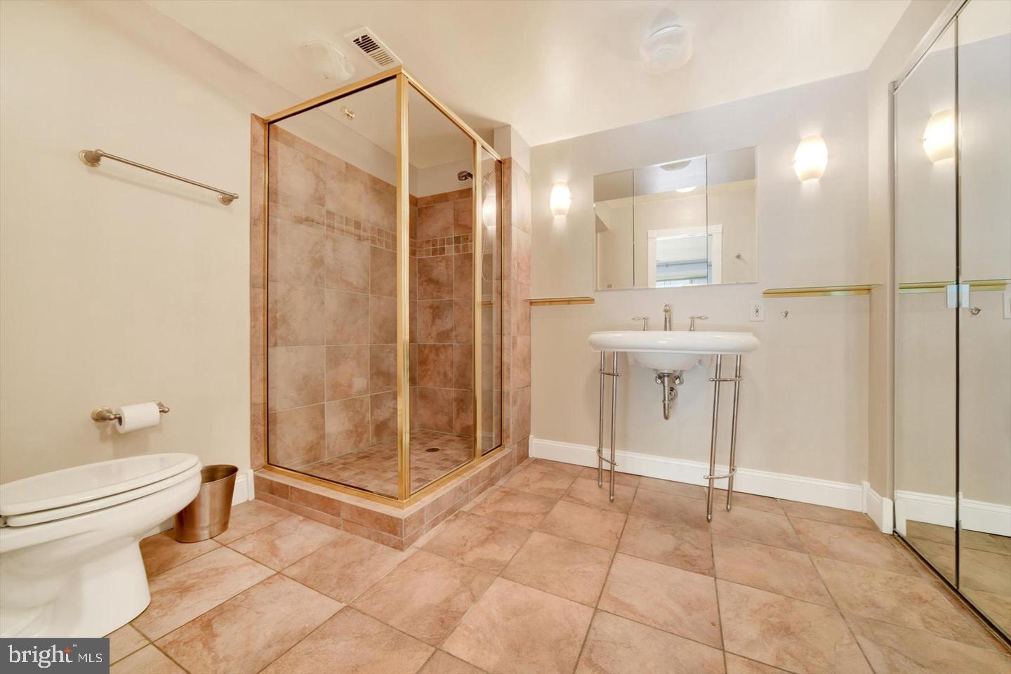 7 Cross Keys Rd #e Property Photo 16
