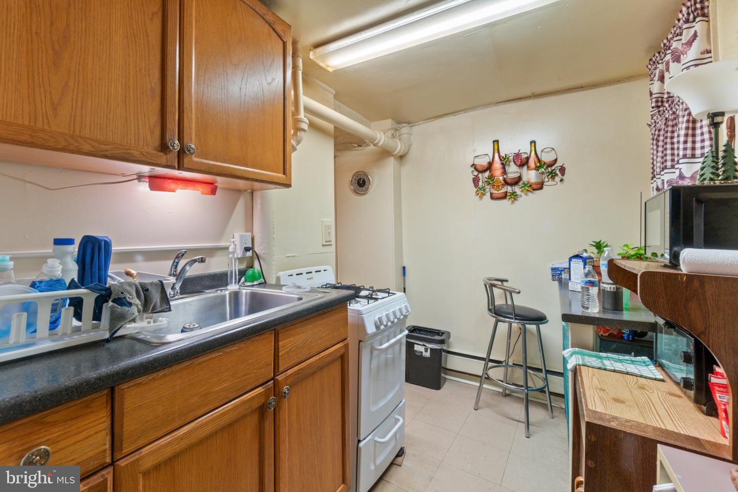 2702 N Calvert St Property Photo 7