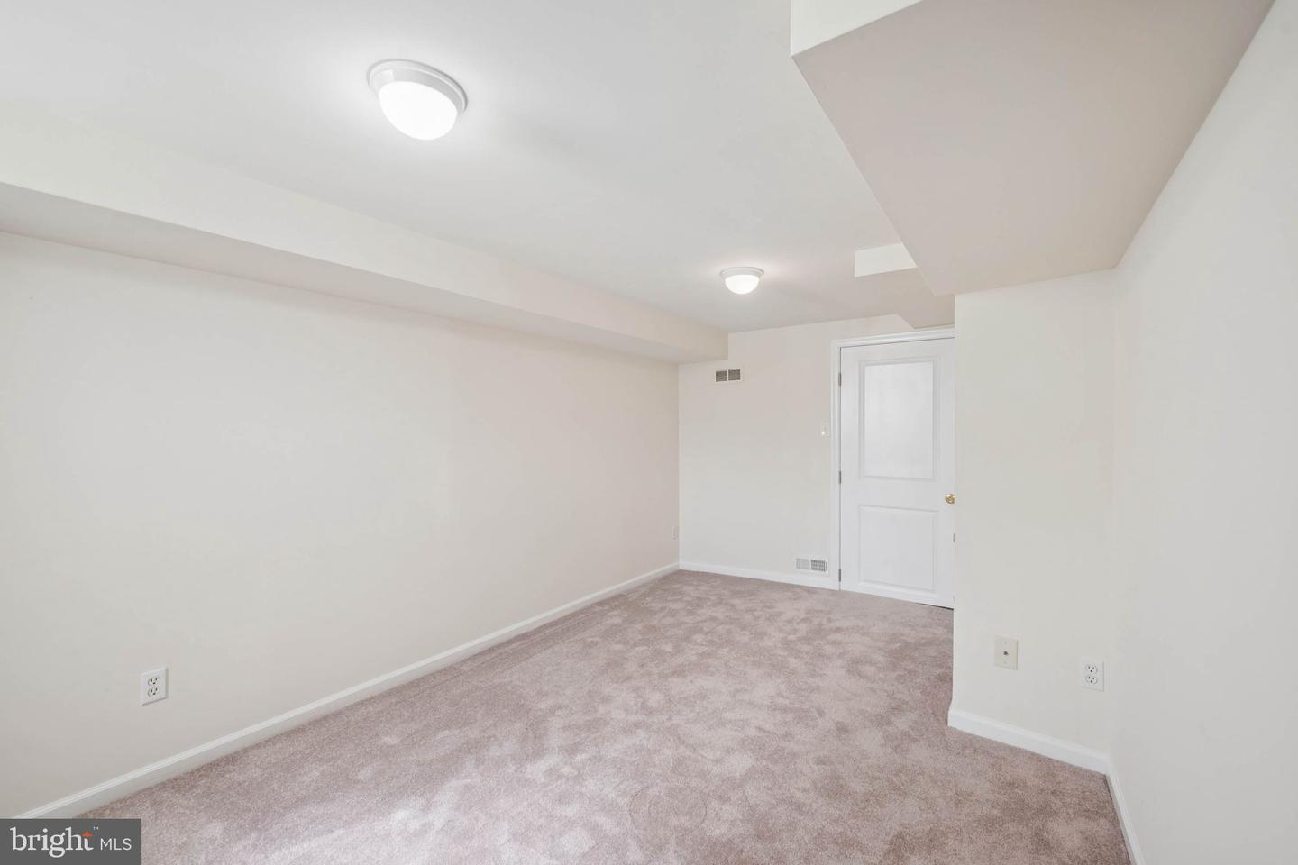 3706 Lyndale Ave Property Photo 30