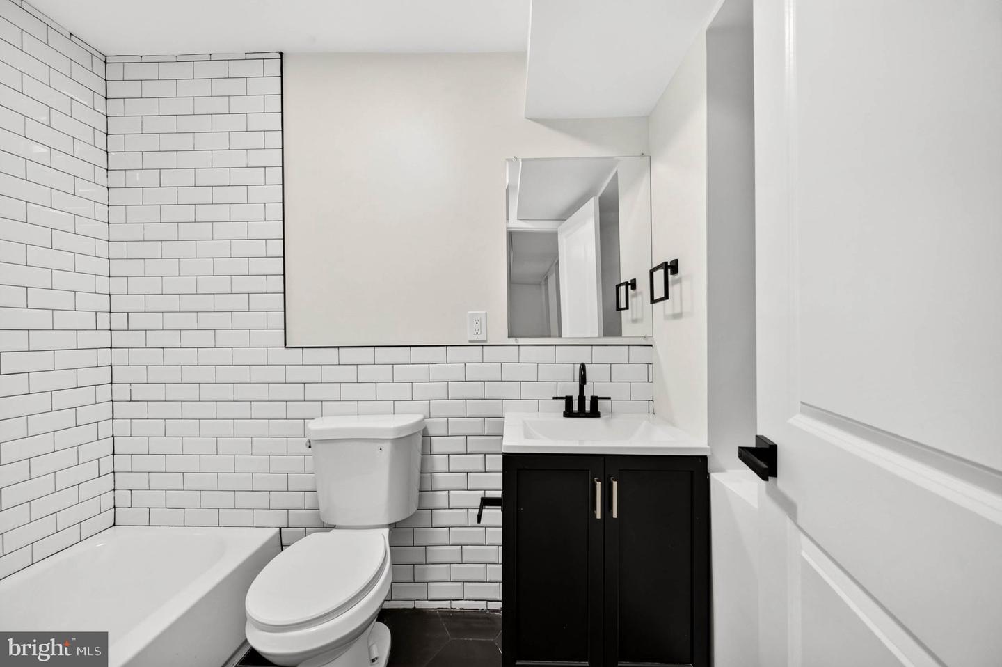 1628 Hollins St Property Photo 31