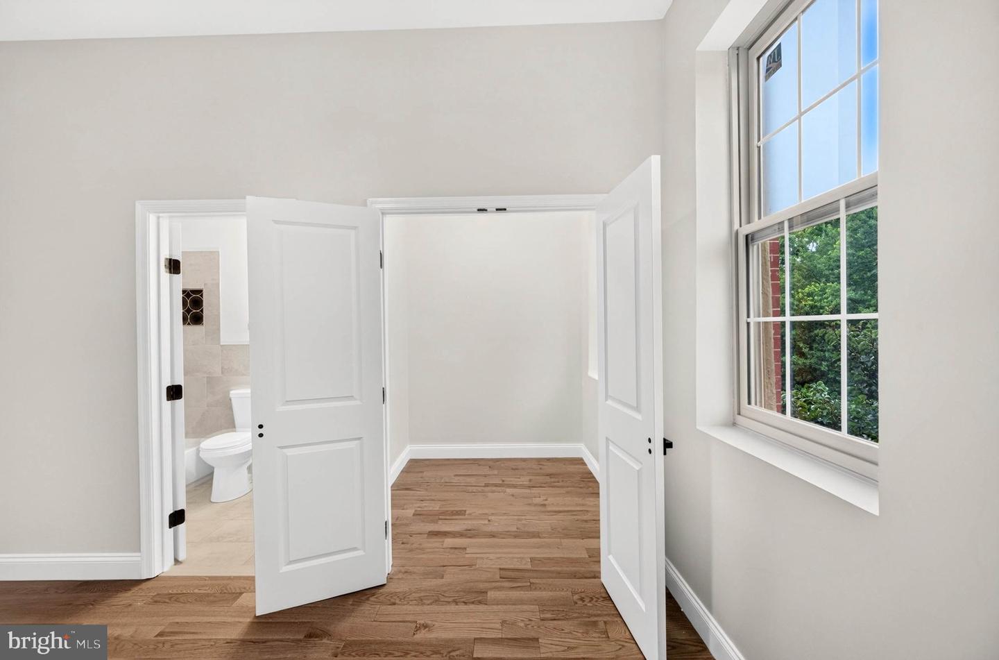 1628 Hollins St Property Photo 36