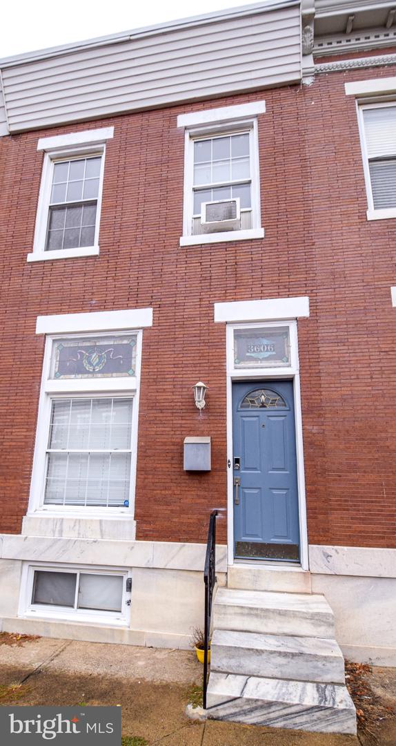 3606 HUDSON ST Property Photo 1