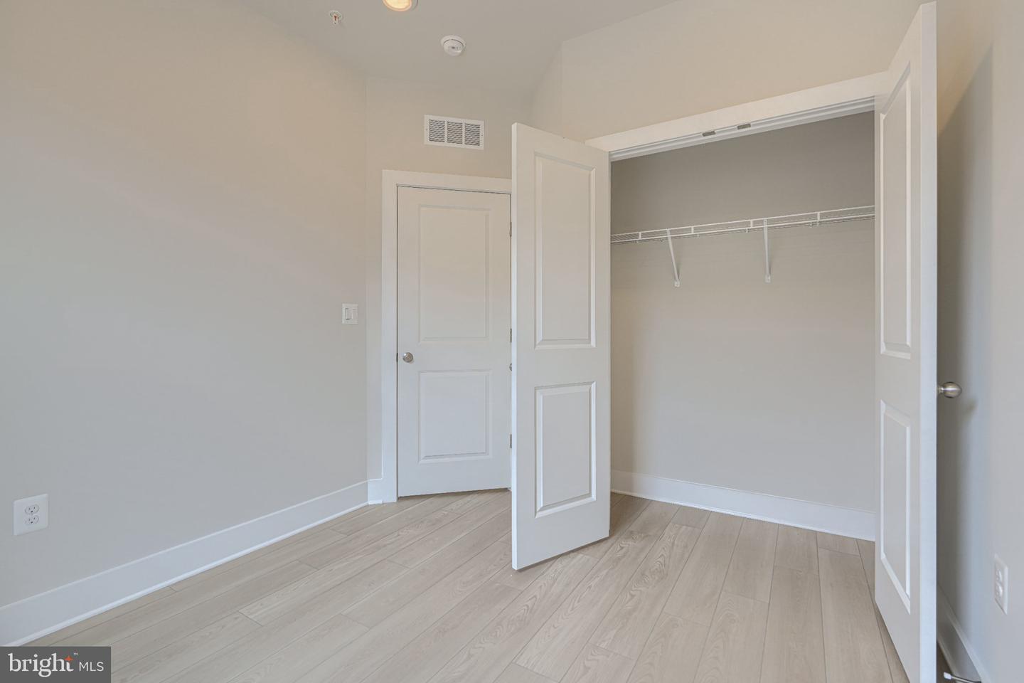 2705 Ferry Bar Dr Property Photo 14