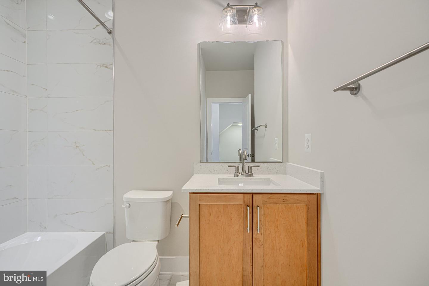 2705 Ferry Bar Dr Property Photo 18