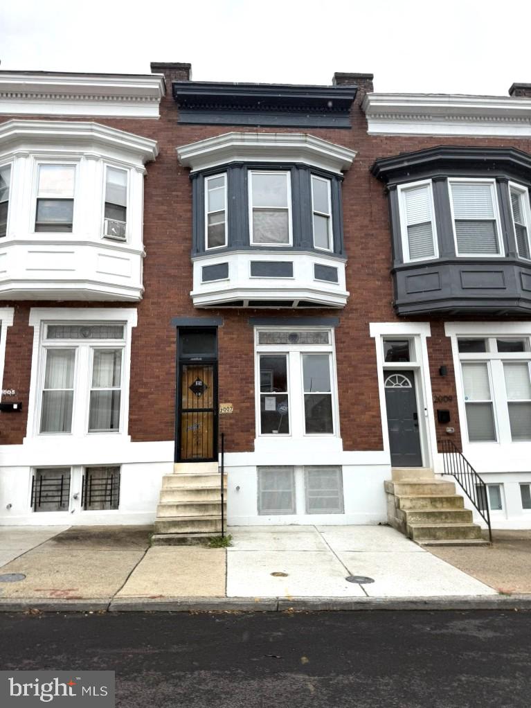 2007 W SARATOGA ST Property Photo 1