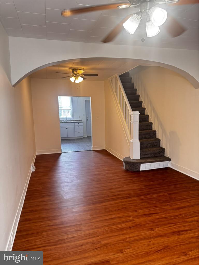 133 N Glover St Property Photo 4