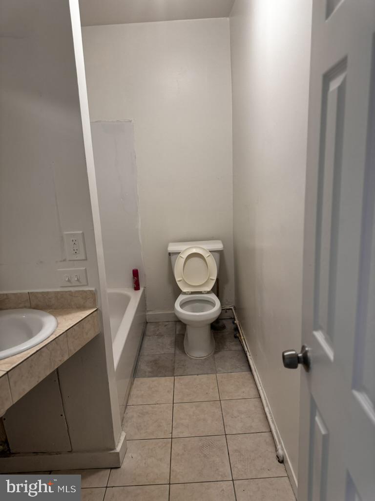 133 N Glover St Property Photo 12