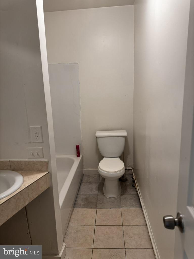 133 N Glover St Property Photo 13