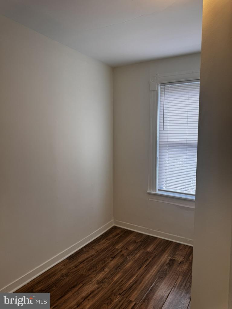 133 N Glover St Property Photo 23