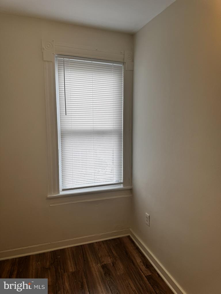 133 N Glover St Property Photo 24