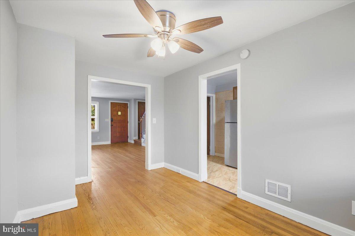 3725 Elmley Ave Property Photo 7